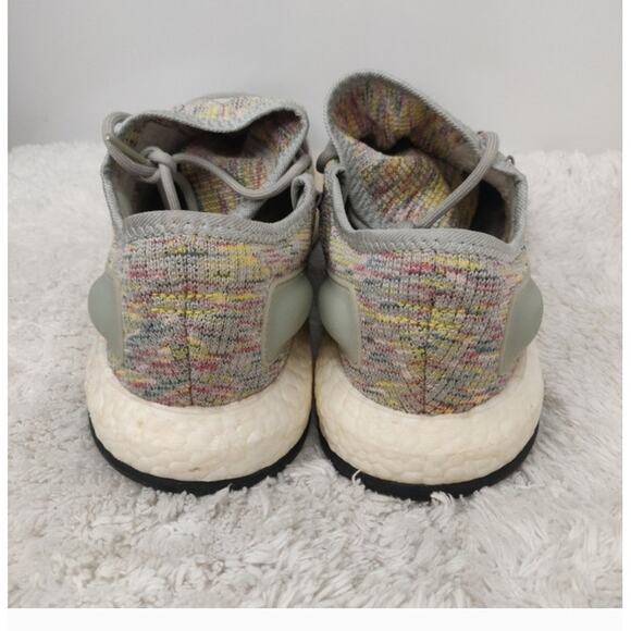 New Green Adidas Boost - Picture 4 of 7